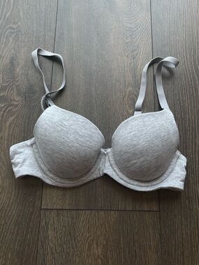 NWOT Amazon Essentials Bra